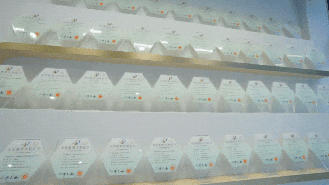 拉床,拉刀,自動(dòng)化,高端拉床,專(zhuān)用機(jī)床,內(nèi)拉床,外拉床,數(shù)控機(jī)床,自動(dòng)化生產(chǎn)線(xiàn),工業(yè)機(jī)器人
